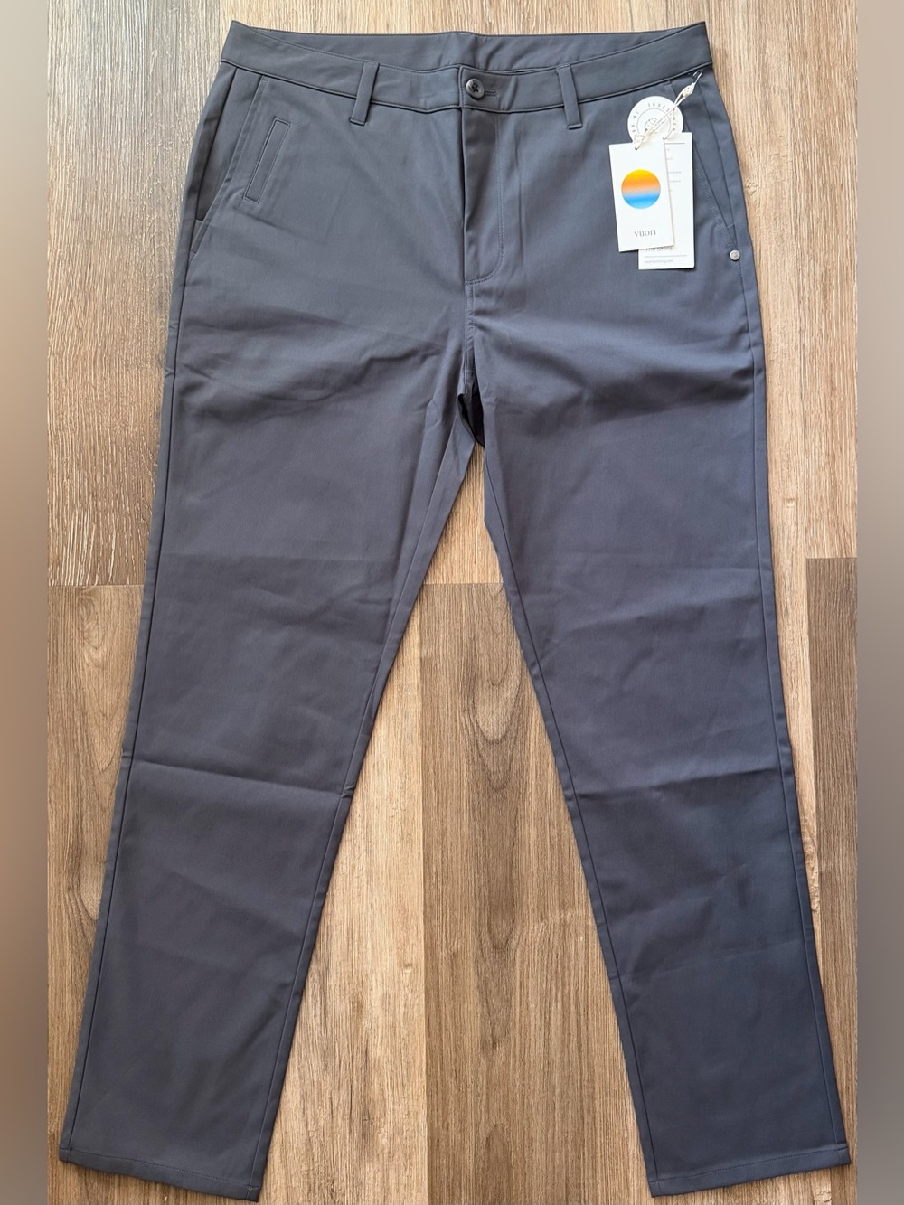 Vuori Cascade Tech Chino Pant Sz 34 Charcoal V427 NWT